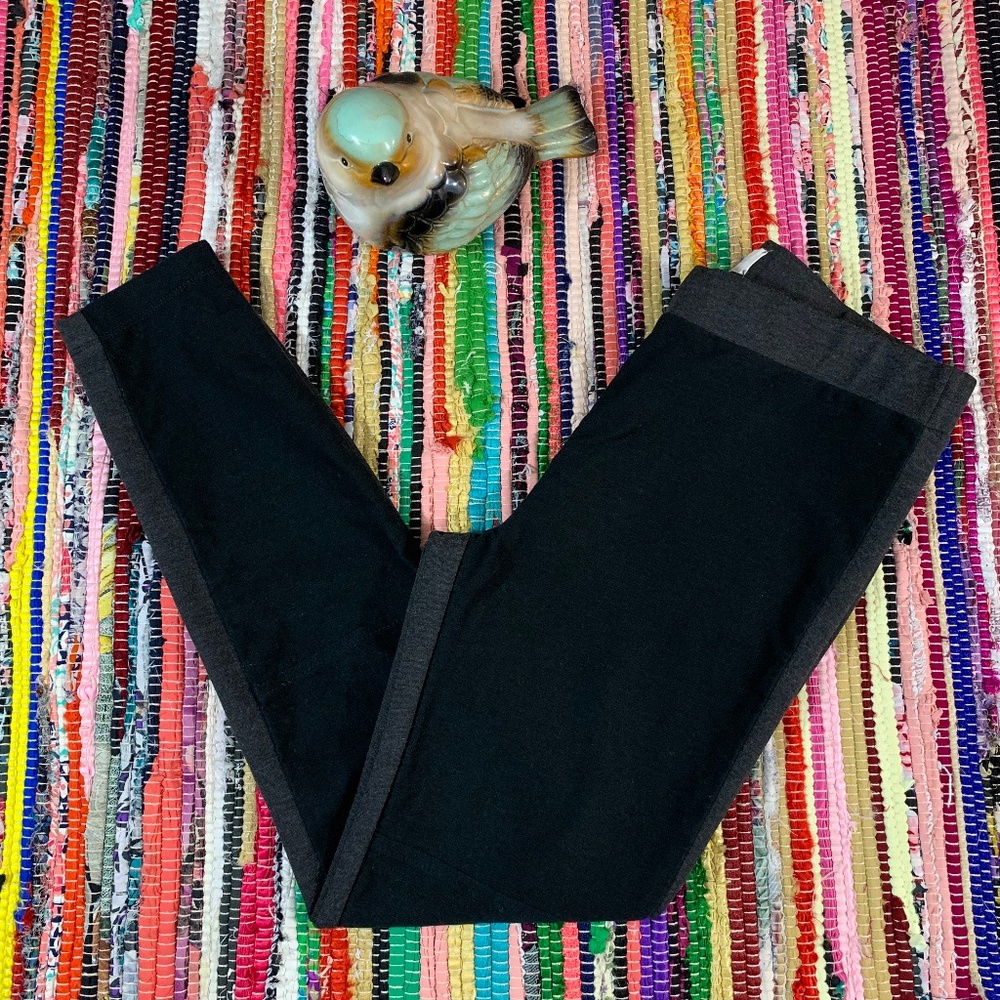 💥⬇️$20 Lou & Grey Black & Gray Yoga Pants/ Leggings